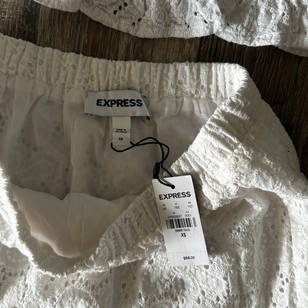 🌟EXPRESS BEAUTIFUL 🌟WOMEN SET, SIZE XSMALL - Picture 5 of 10